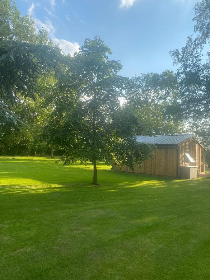 Meadows Lodge York Exterior photo